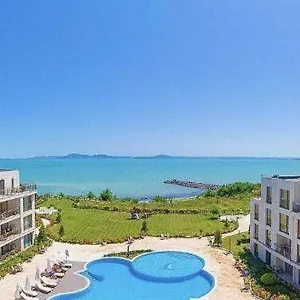 Apartment In Diamond, Burgas City
